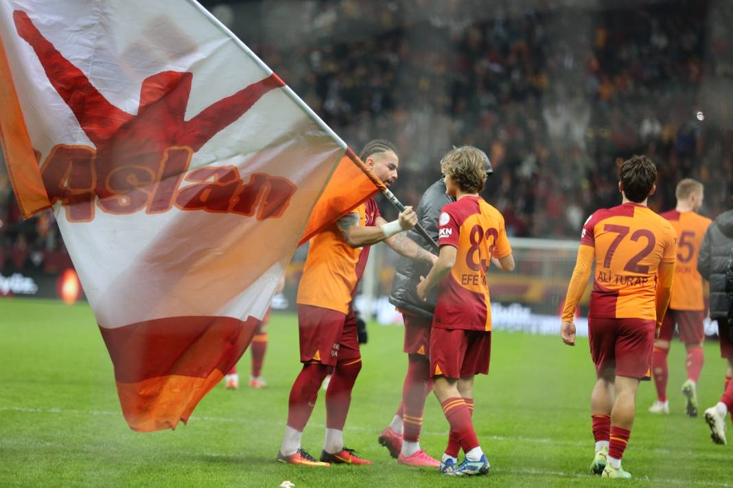 Galatasaray Konyaspor karşısında 3 golle güldü. Yarıştan kopmadı. Maçtan renkli görüntüler 85